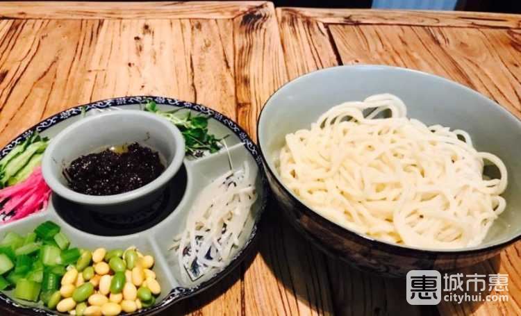 四季民福炸醬面館(前門(mén)廊坊二條店)